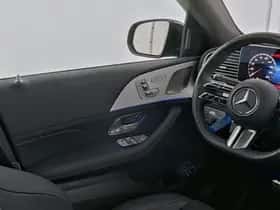 Mercedes-Benz GLE (2025) thumbnail 3
