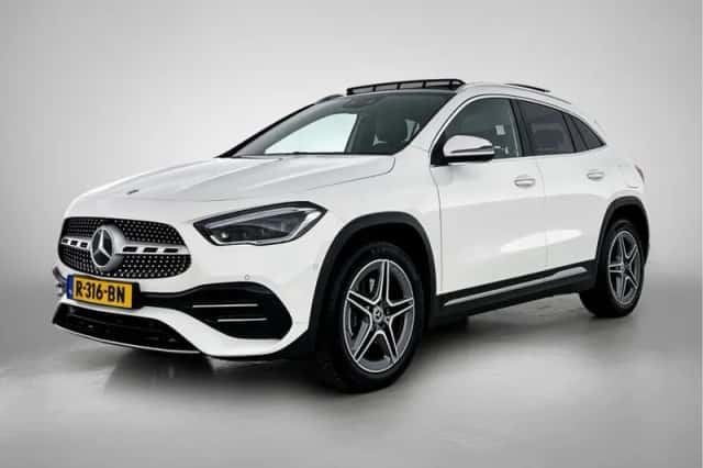 Mercedes-Benz GLA (2022)