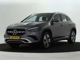 Mercedes-Benz GLA (2024)