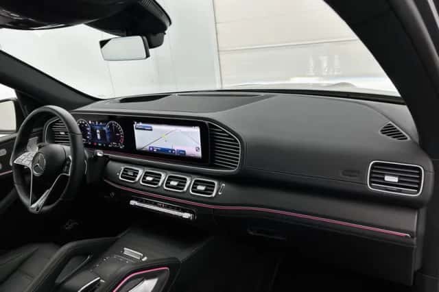 Mercedes-Benz GLE (2025) thumbnail 44