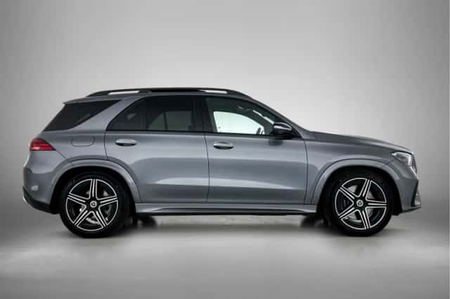 Mercedes-Benz GLE (2025) thumbnail 49