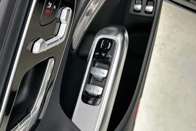 Mercedes-Benz E-Klasse (2025) thumbnail 25