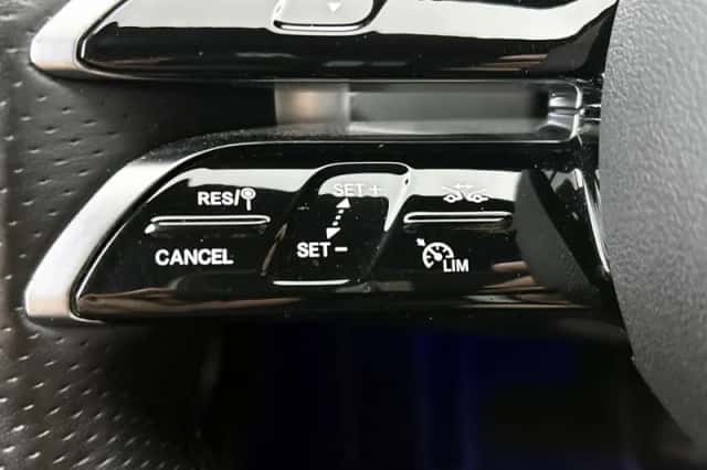 Mercedes-Benz C-Klasse (2023) thumbnail 28