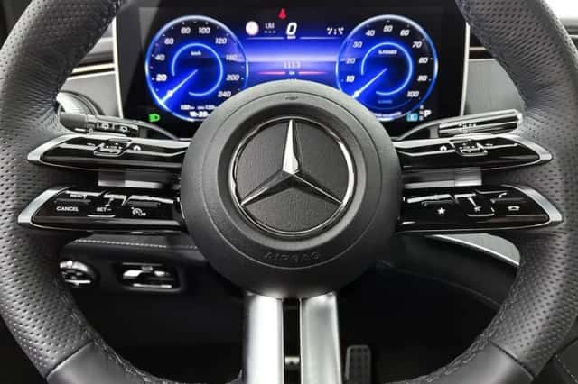Mercedes-Benz EQE (2026) thumbnail 19