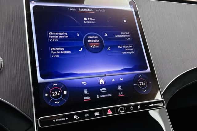 Mercedes-Benz EQE (2026) thumbnail 30