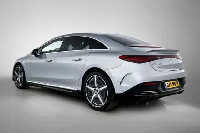 Mercedes-Benz EQE (2024) thumbnail 13
