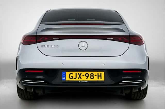 Mercedes-Benz EQE (2024) thumbnail 22
