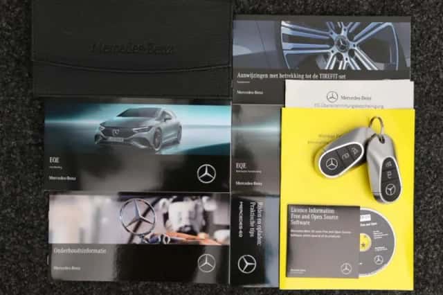 Mercedes-Benz EQE (2024) thumbnail 28