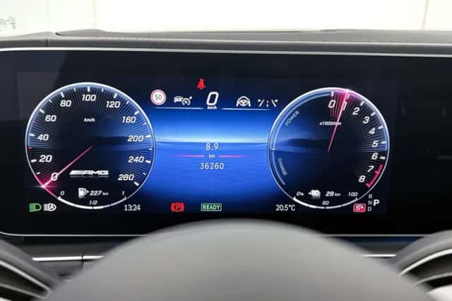 Mercedes-Benz GLE (2025) thumbnail 15