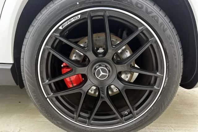 Mercedes-Benz GLE (2025) thumbnail 36