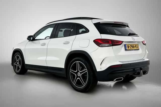 Mercedes-Benz GLA (2022) thumbnail 14