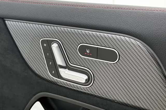 Mercedes-Benz GLA (2022) thumbnail 20