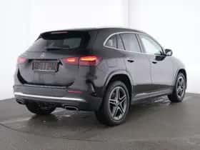 Mercedes-Benz GLA (2025) thumbnail 2