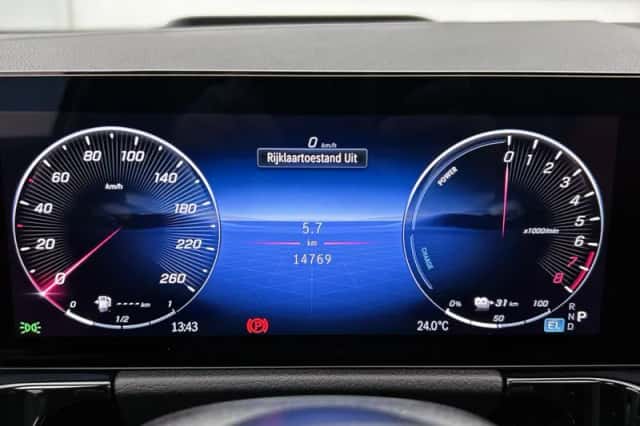 Mercedes-Benz GLA (2025) thumbnail 11