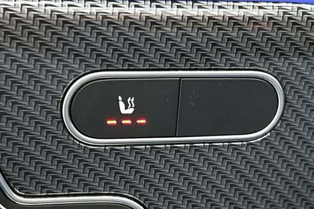 Mercedes-Benz GLA (2025) thumbnail 25