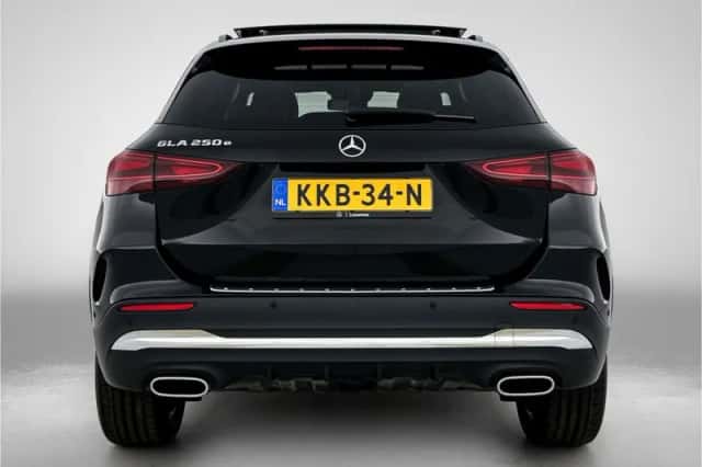 Mercedes-Benz GLA (2025) thumbnail 28