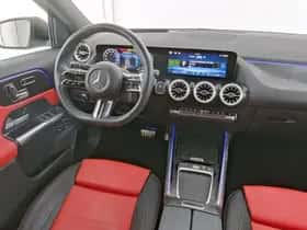 Mercedes-Benz GLA (2025) thumbnail 5