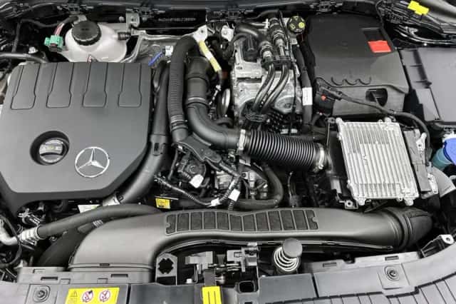 Mercedes-Benz GLA (2025) thumbnail 41