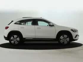 Mercedes-Benz GLA (2025) thumbnail 14