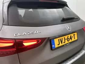 Mercedes-Benz GLA (2023) thumbnail 20