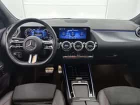 Mercedes-Benz GLA (2023) thumbnail 4