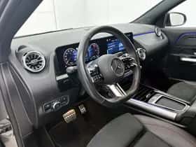 Mercedes-Benz GLA (2023) thumbnail 40