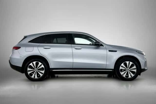 Mercedes-Benz EQC (2023) thumbnail 11