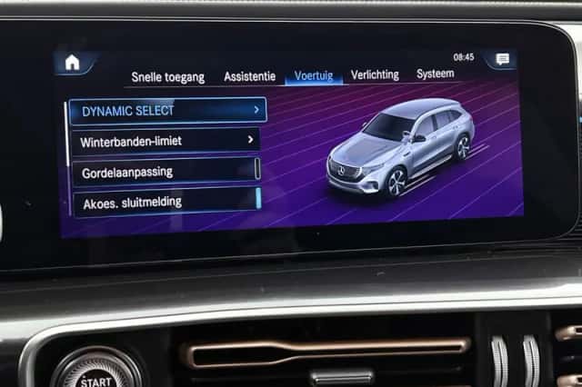 Mercedes-Benz EQC (2023) thumbnail 38