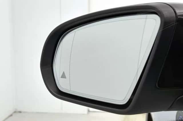 Mercedes-Benz EQC (2023) thumbnail 39