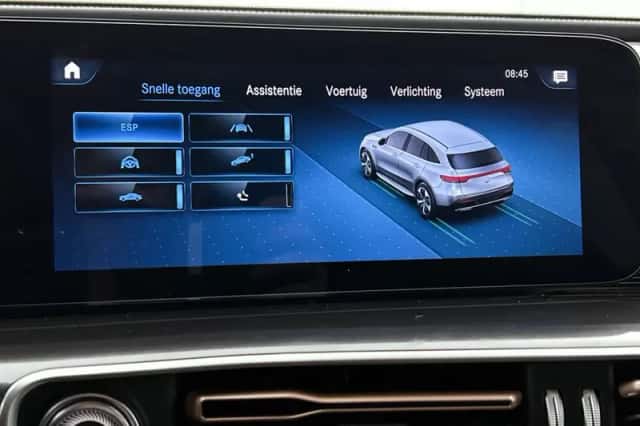 Mercedes-Benz EQC (2023) thumbnail 46