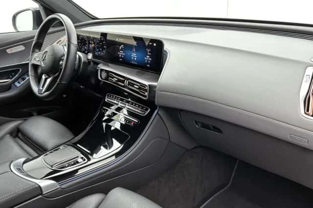 Mercedes-Benz EQC (2023) thumbnail 6