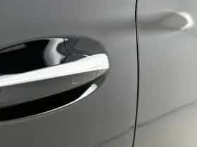Mercedes-Benz GLE (2026) thumbnail 55