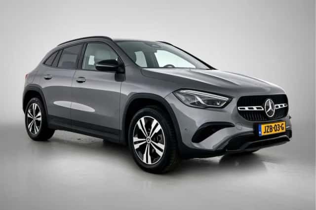 Mercedes-Benz GLA (2024) thumbnail 12