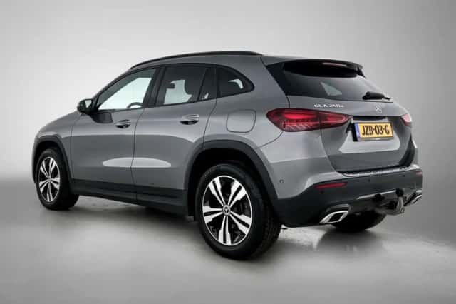 Mercedes-Benz GLA (2024) thumbnail 13