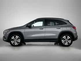 Mercedes-Benz GLA (2024) thumbnail 3