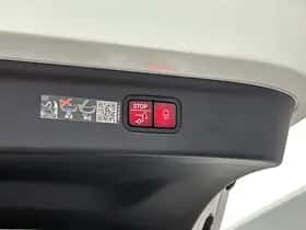 Mercedes-Benz EQE (2024) thumbnail 40