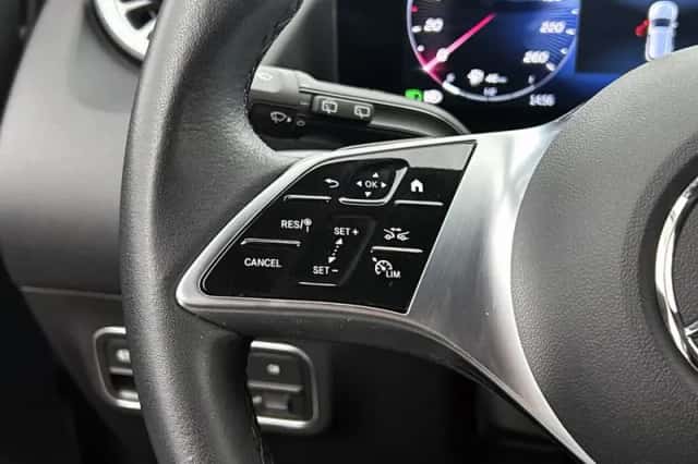 Mercedes-Benz GLA (2024) thumbnail 22