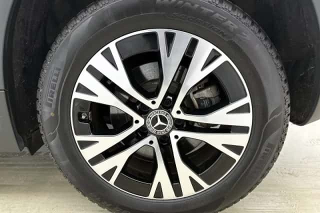 Mercedes-Benz GLA (2024) thumbnail 39