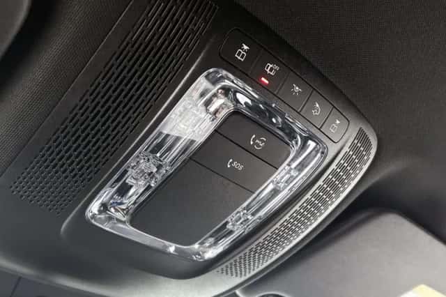 Mercedes-Benz GLA (2024) thumbnail 45