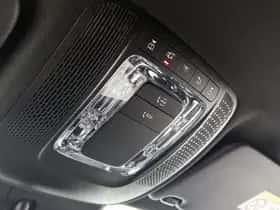 Mercedes-Benz GLA (2024) thumbnail 45