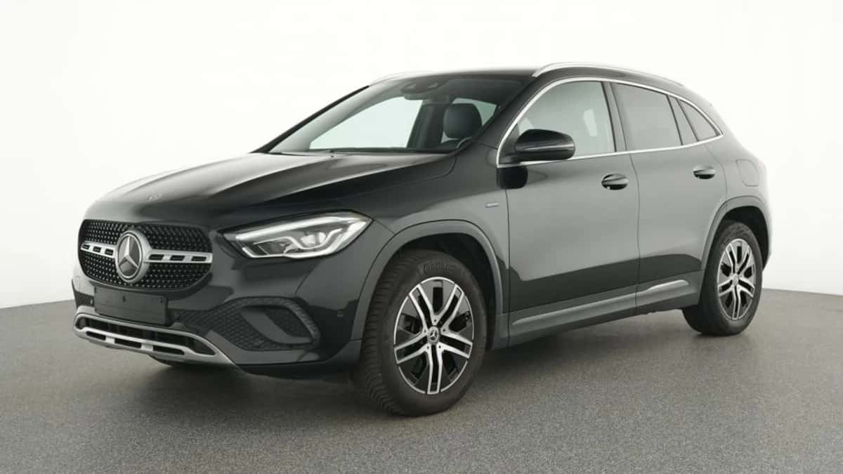 Mercedes-Benz GLA (2021) — foto 1