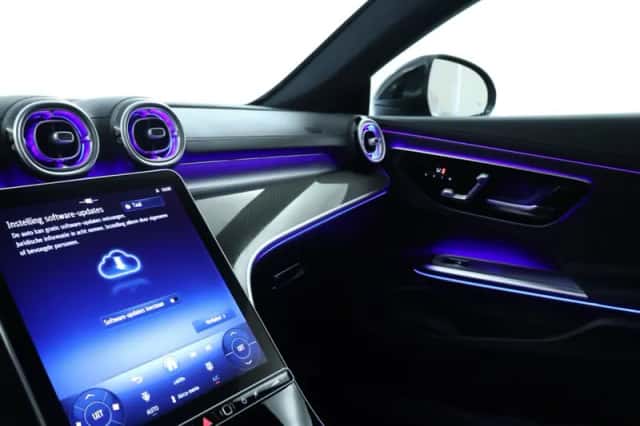 Mercedes-Benz CLE (2024) thumbnail 12