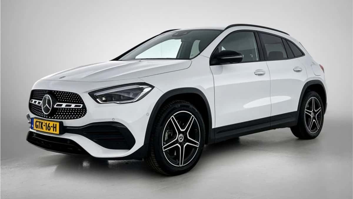 Mercedes-Benz GLA (2023) — foto 1