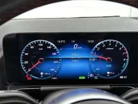 Mercedes-Benz GLA (2023) thumbnail 5