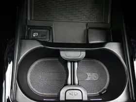 Mercedes-Benz GLA (2022) thumbnail 24