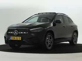 Mercedes-Benz GLA (2024)