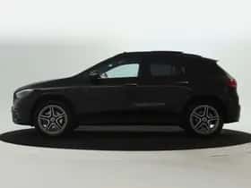 Mercedes-Benz GLA (2024) thumbnail 3