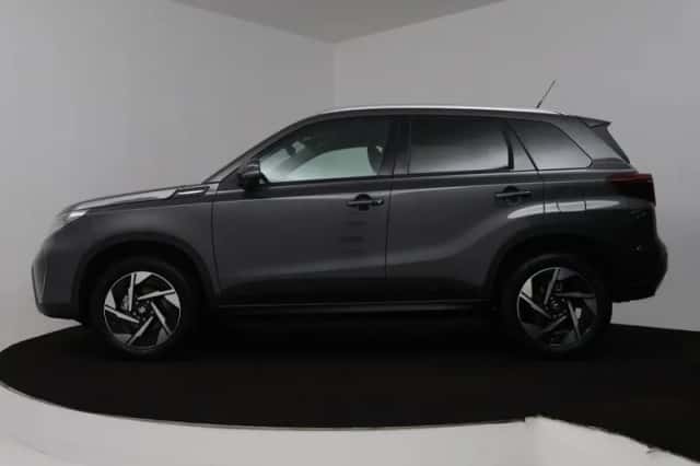 Suzuki Vitara (2026) thumbnail 3