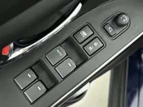Suzuki S-Cross (2025) thumbnail 19