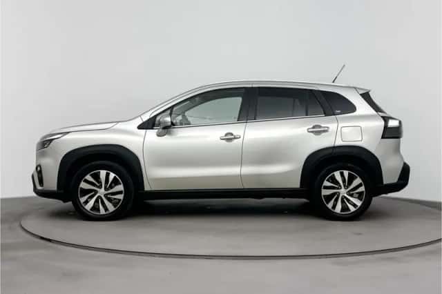 Suzuki S-Cross (2023) thumbnail 3